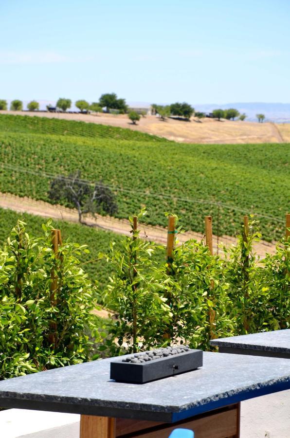 Sirena Vineyard Resort パソロブレス エクステリア 写真