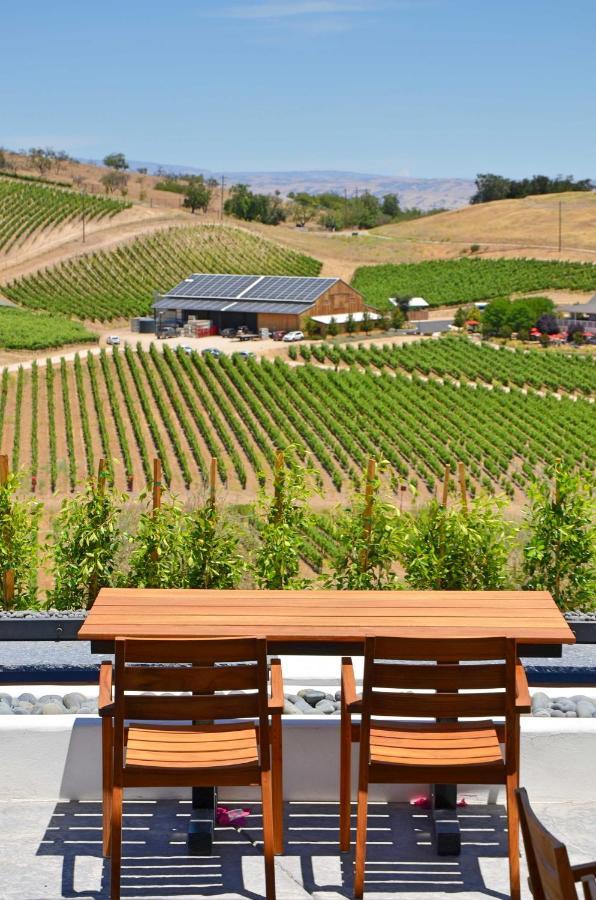 Sirena Vineyard Resort パソロブレス エクステリア 写真