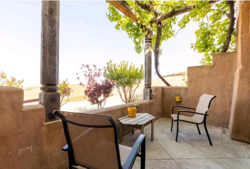 Sirena Vineyard Resort パソロブレス エクステリア 写真